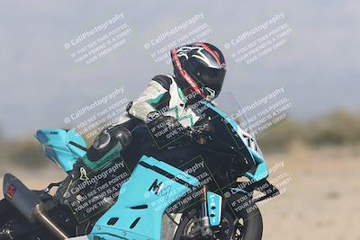 media/Jan-18-2026-CVMA (Sun) [[519f600f45]]/Race 12- Formula 40 MW and LW/